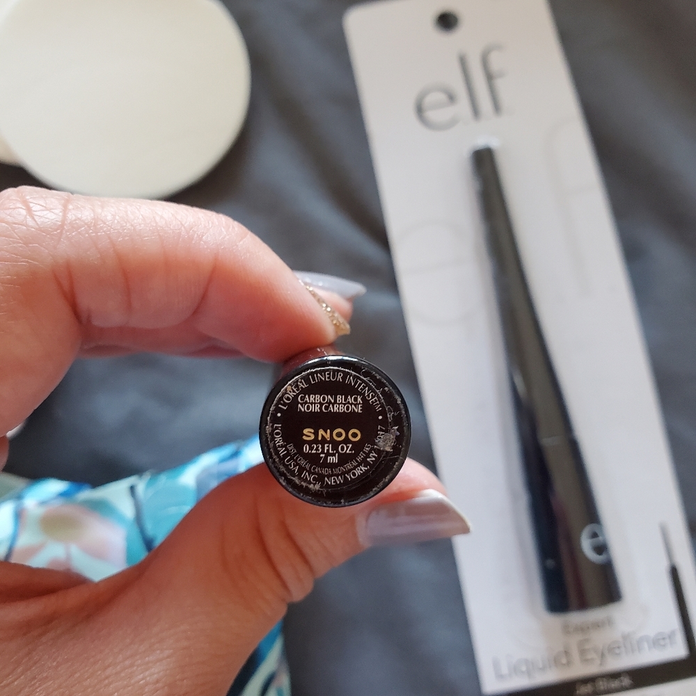 NEW Makeup bundle! 🧽👀🖌️ - Picture 4 of 4